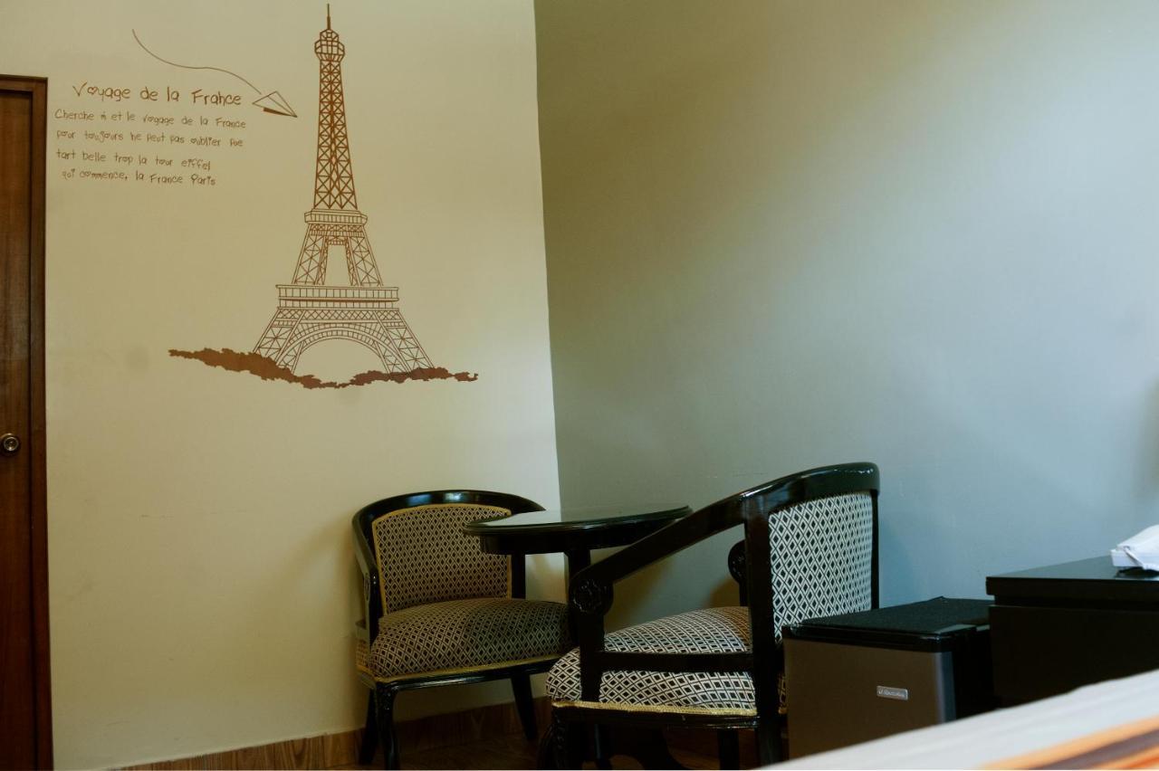 Hostal Carlos Tenaud 리마 외부 사진